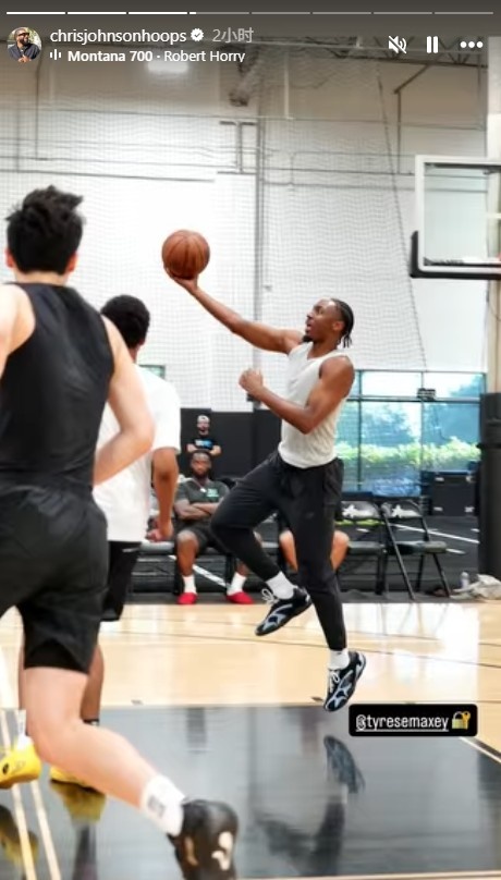 杨瀚森入镜马克西球局 与波普等NBA球员同场特训 杨瀚森入镜马克西球局 与波普等NBA球员同场特训